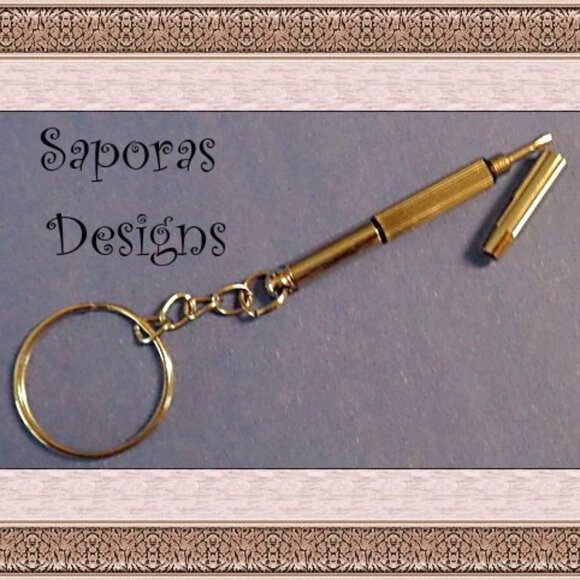 Screw Driver Design Keychain Silver Tone - Picture 1 of 1
